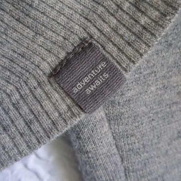 Title Nine Merino Wool Blend Full Zip Sweater Gray Women’s Medium Outdoor Jacket - Picture 10 of 13